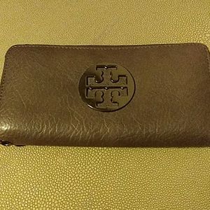 Tory Burch vintage zip around wallet